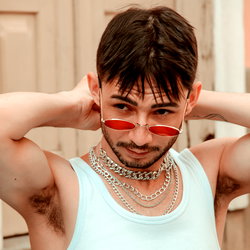 𝐅𝐄𝐋𝐈𝐏𝐈𝐍𝐇𝐎 𝘚𝘰𝘶𝘻𝘢 photo