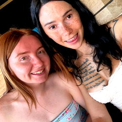 3Trans 1Girl content house photo